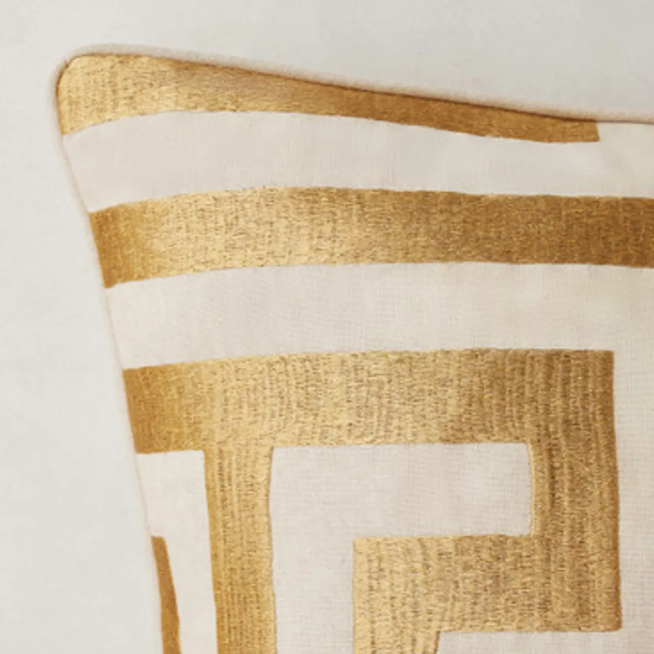 Z Gallerie Cace Pillow Collection - Gold> Textile Sale | Patterned Pillows
