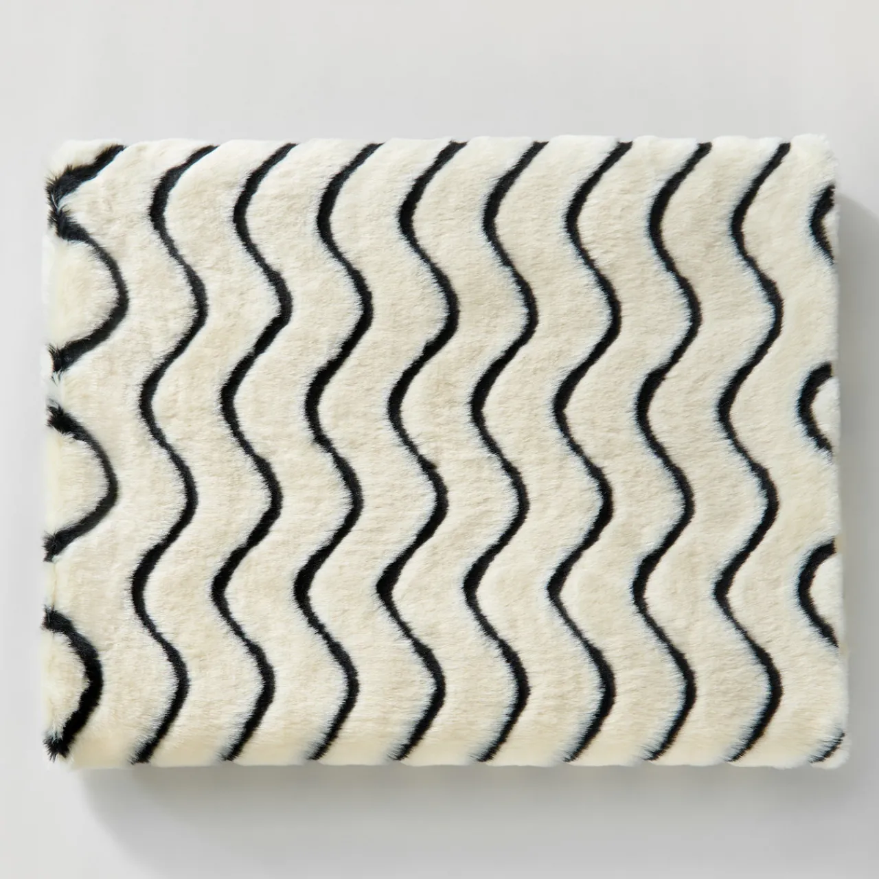 Z Gallerie Dosia Wave Throw 50" x 60"> Patterned Throws | Textile Sale