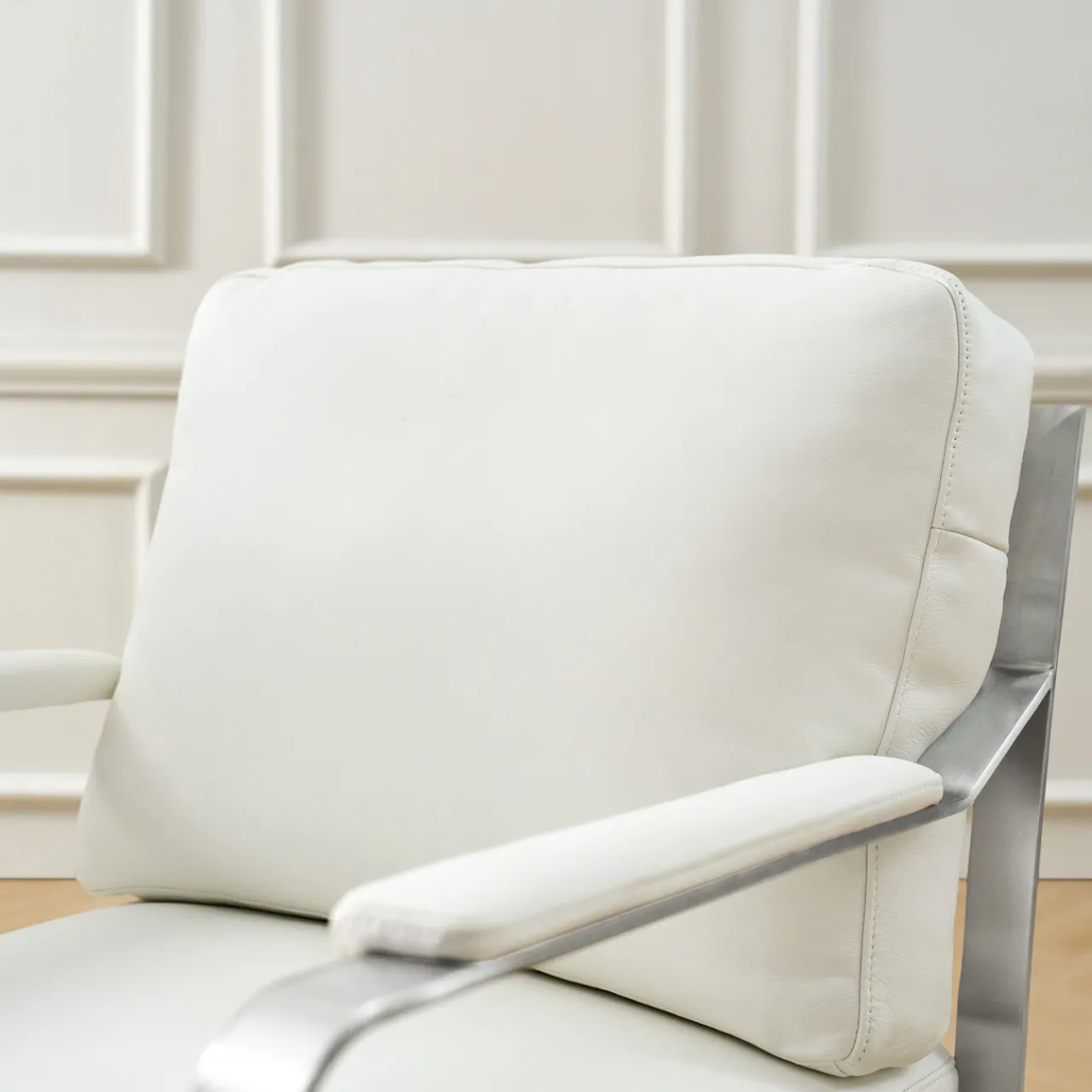 Z Gallerie Giuseppe Modern Genuine Leather Armchair> Accent Chairs