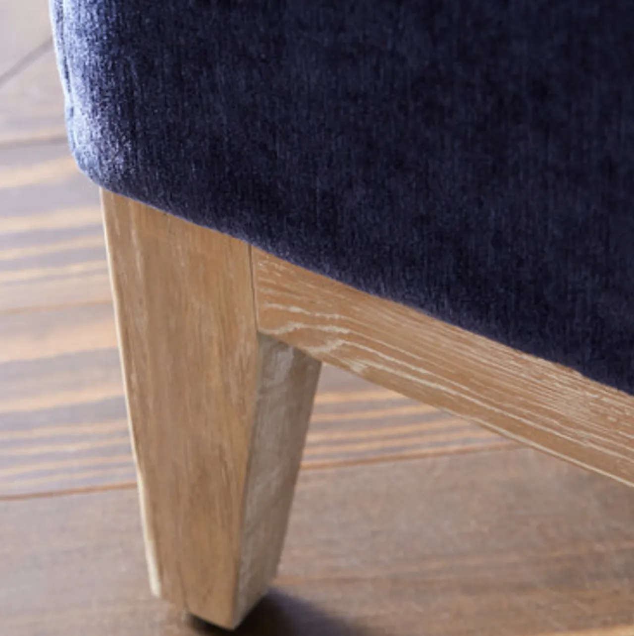 Z Gallerie Harper Sofa> Sofas
