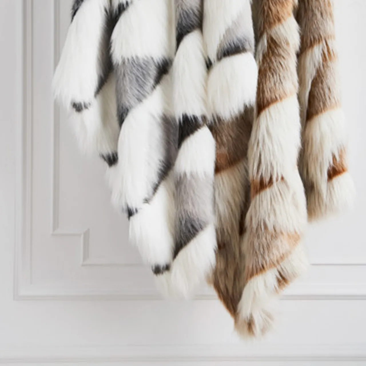 Z Gallerie Peyton Throw - Grey> Patterned Throws | Textile Sale